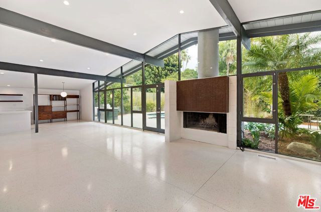7560 Lolina Lane, Los Angeles, CA 90046