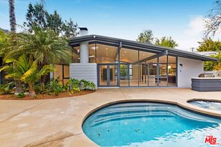 7560 Lolina Lane, Los Angeles, CA 90046