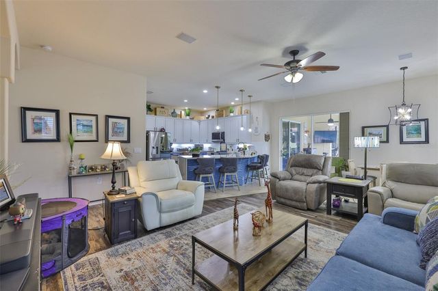 3723 GAVIOTA DRIVE, Sun City Center, FL 33573