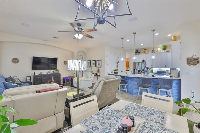 3723 GAVIOTA DRIVE, Sun City Center, FL 33573