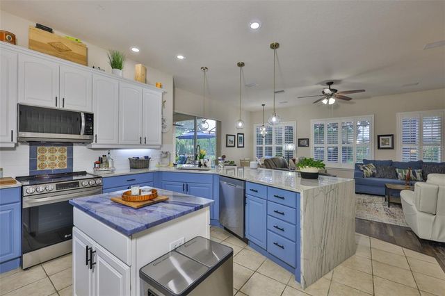 3723 GAVIOTA DRIVE, Sun City Center, FL 33573