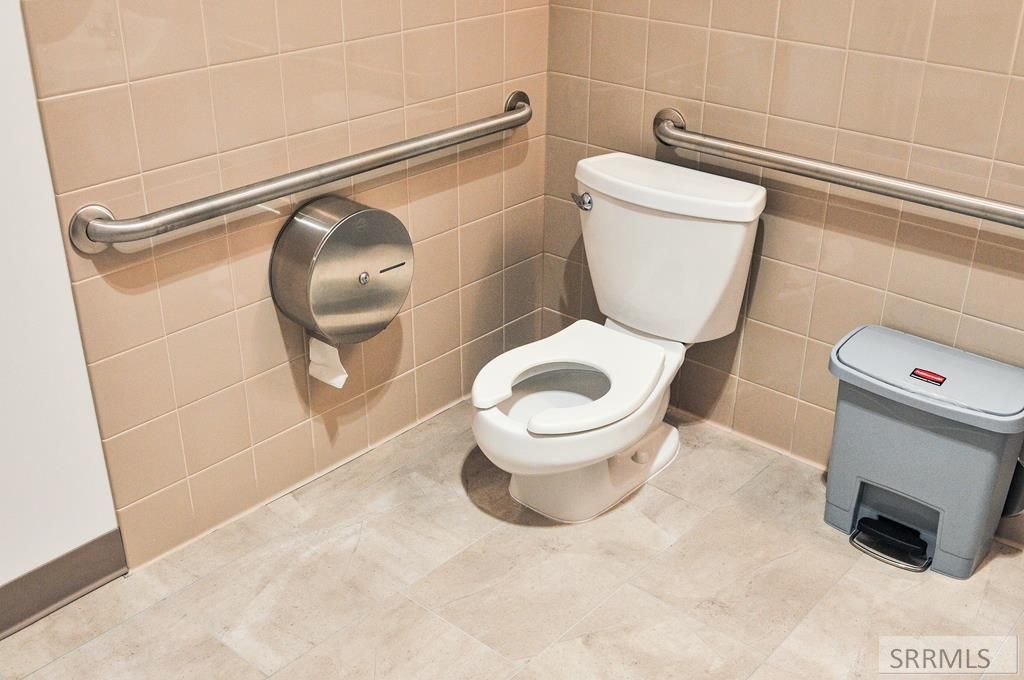 Image 42 of property listing at 1002 Rupe Drive, Blackfoot, ID 83221