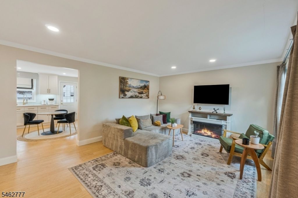 324 Jackson Ave, Scotch Plains Twp., NJ 07076 — photo 4