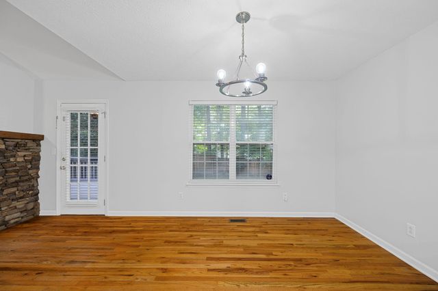 109 Oak Ridge Drive, Lafayette, GA 30728