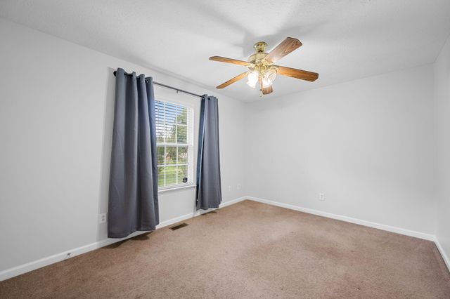 109 Oak Ridge Drive, Lafayette, GA 30728