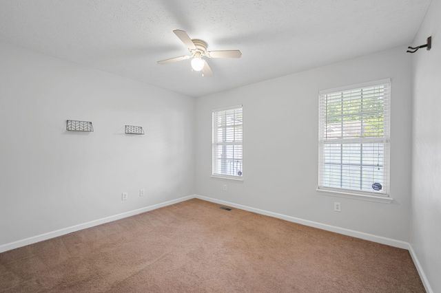 109 Oak Ridge Drive, Lafayette, GA 30728