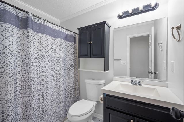 109 Oak Ridge Drive, Lafayette, GA 30728