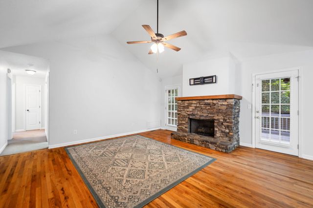 109 Oak Ridge Drive, Lafayette, GA 30728