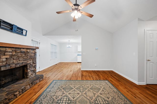 109 Oak Ridge Drive, Lafayette, GA 30728