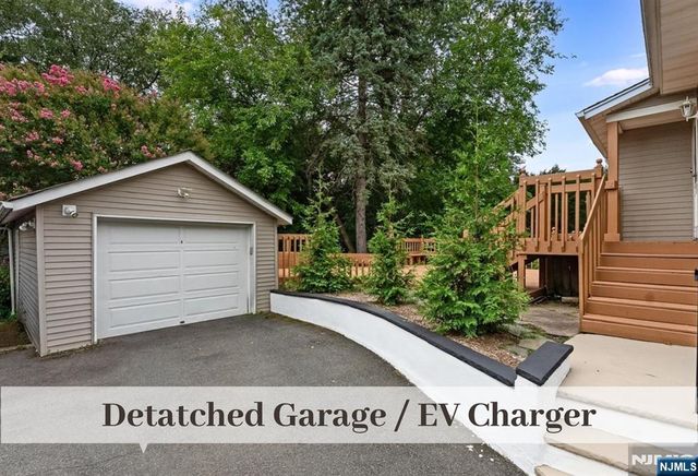31 Kent Road, Glen Rock, NJ 07452