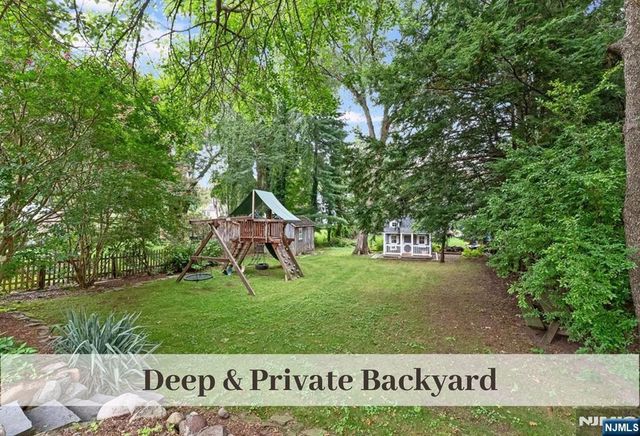 31 Kent Road, Glen Rock, NJ 07452