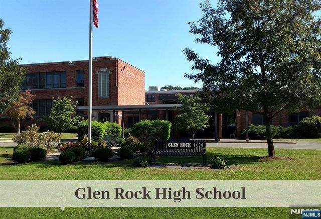 31 Kent Road, Glen Rock, NJ 07452