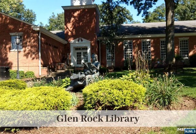 31 Kent Road, Glen Rock, NJ 07452