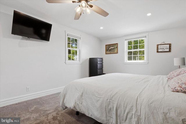 235 W KING ST, Pottstown, PA 19464