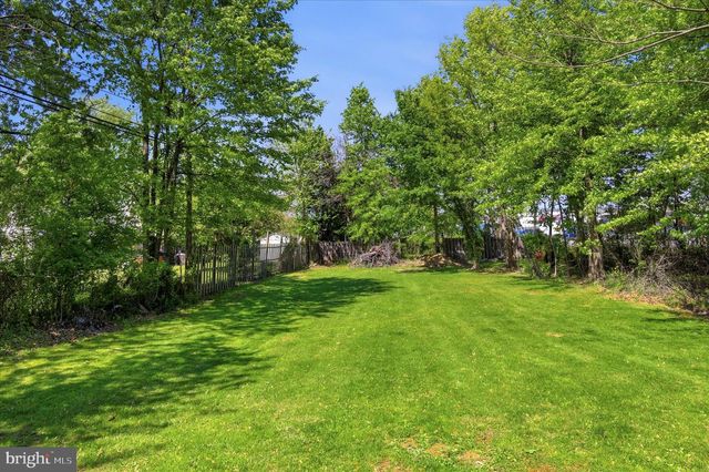 235 W KING ST, Pottstown, PA 19464