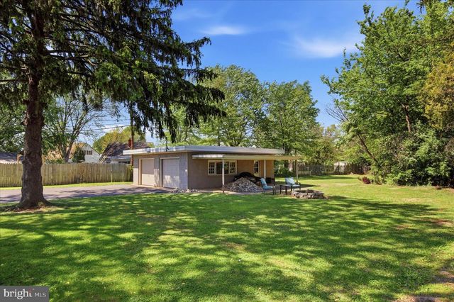 235 W KING ST, Pottstown, PA 19464