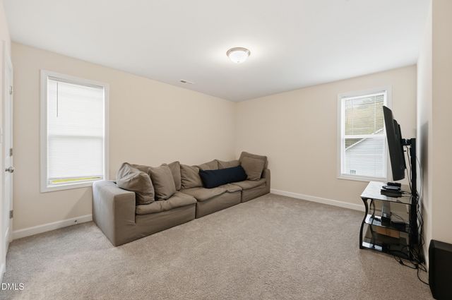 76 Cozy Brook Court, Clayton, NC 27520