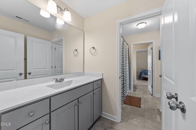 76 Cozy Brook Court, Clayton, NC 27520