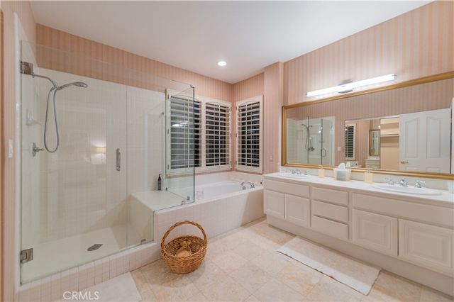 16 Charity, Irvine, CA 92612