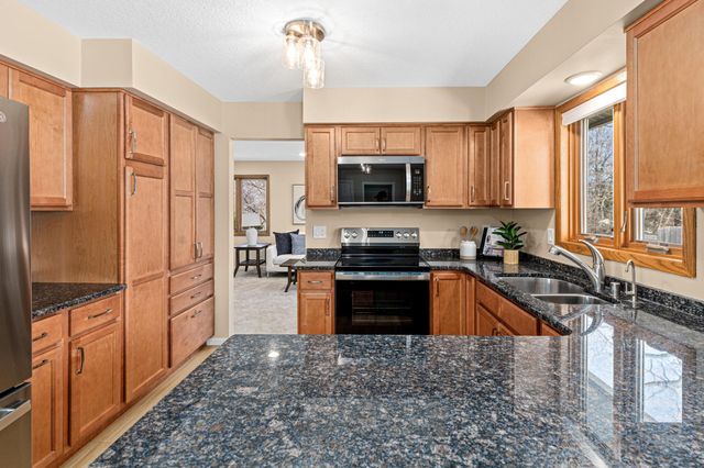 201 Lilac Lane, Shoreview, MN 55126