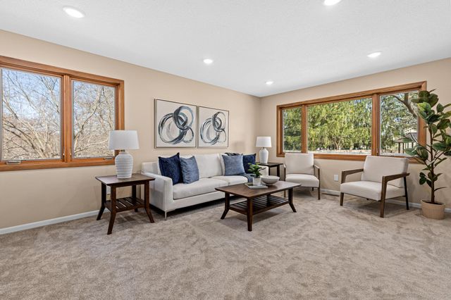 201 Lilac Lane, Shoreview, MN 55126