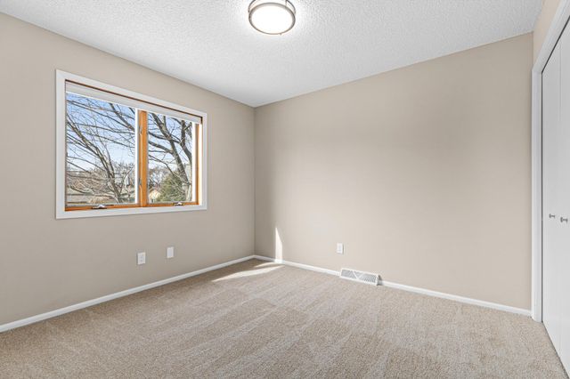 201 Lilac Lane, Shoreview, MN 55126