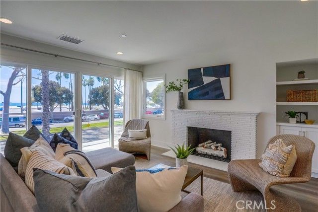 4601 E Ocean Boulevard, Long Beach, CA 90803