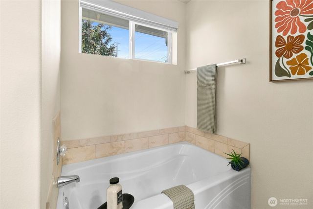 1714 Craig Road SE, Olympia, WA 98501