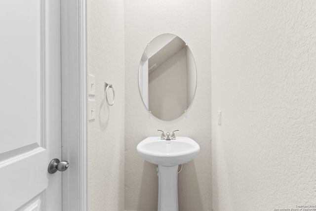 8904 Portobello Way, Converse, TX 78109