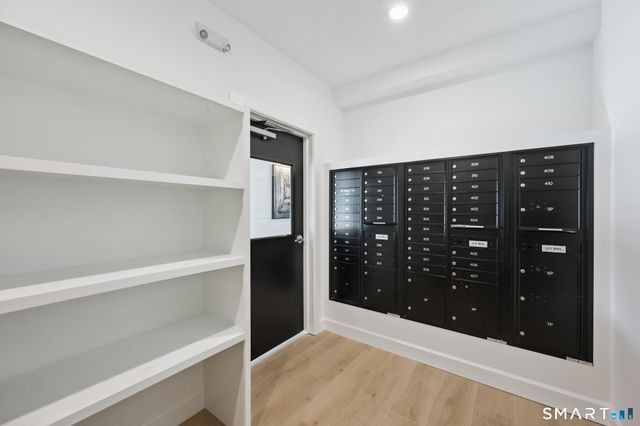 131 Beach Road 104, Fairfield, CT 06824