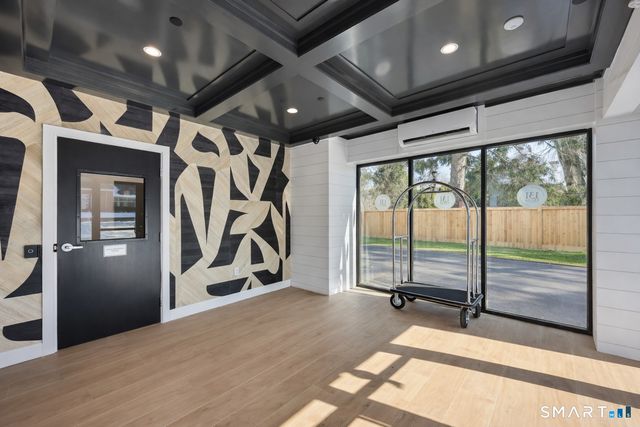 131 Beach Road 104, Fairfield, CT 06824