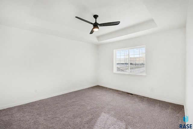 1271 N Marion Rd Road 2, Sioux Falls, SD 57107