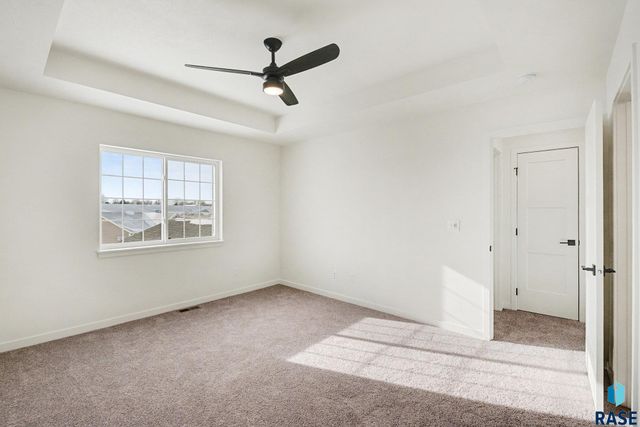 1271 N Marion Rd Road 2, Sioux Falls, SD 57107