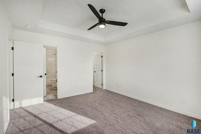 1271 N Marion Rd Road 2, Sioux Falls, SD 57107