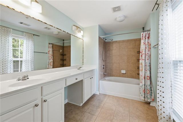 251 Balaban Circle, Woodstock, GA 30188