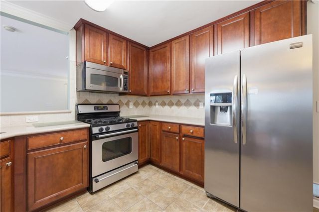 251 Balaban Circle, Woodstock, GA 30188
