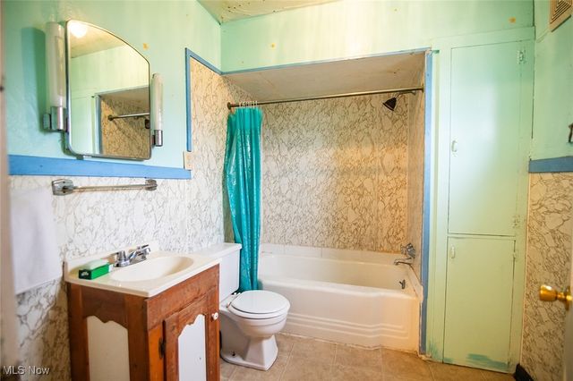 533 6th Street, Parkersburg, WV 26101