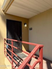 4630 N 68TH Street 204, Scottsdale, AZ 85251