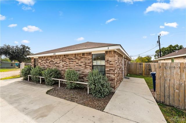 2205 Ithaca Avenue B, Mcallen, TX 78501