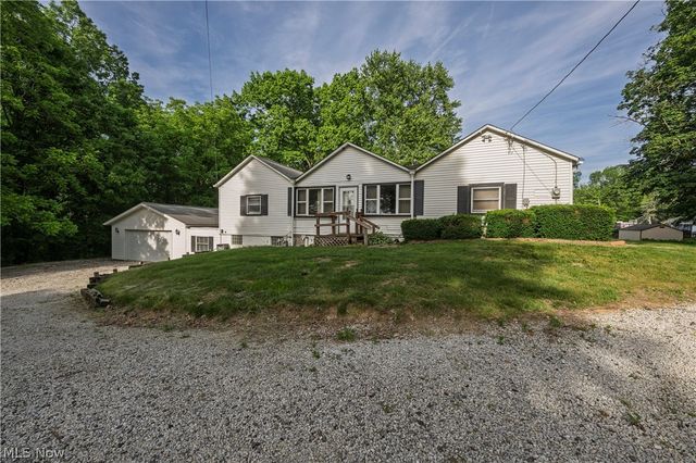 7660 Akron Avenue NW, Canal Fulton, OH 44614