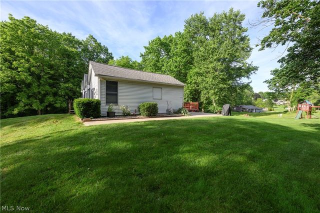 7660 Akron Avenue NW, Canal Fulton, OH 44614