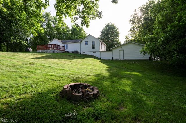 7660 Akron Avenue NW, Canal Fulton, OH 44614