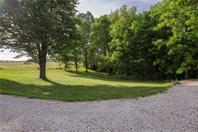 7660 Akron Avenue NW, Canal Fulton, OH 44614