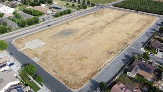 1665 S Bethel Avenue, Sanger, CA 93657