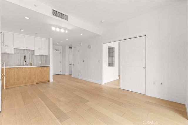 400 S Broadway 1607, Los Angeles, CA 90013