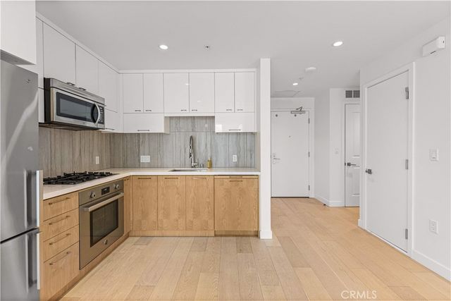 400 S Broadway 1607, Los Angeles, CA 90013
