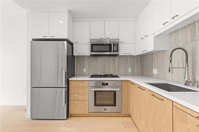 400 S Broadway 1607, Los Angeles, CA 90013