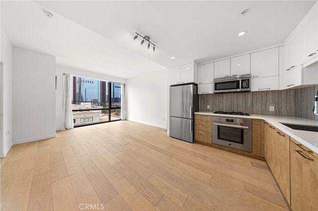 400 S Broadway 1607, Los Angeles, CA 90013