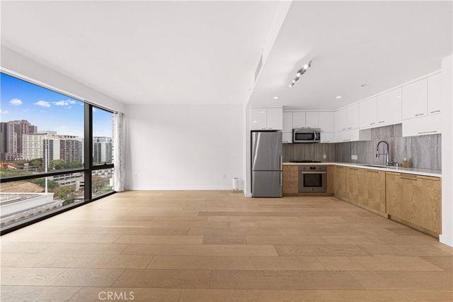 400 S Broadway 1607, Los Angeles, CA 90013