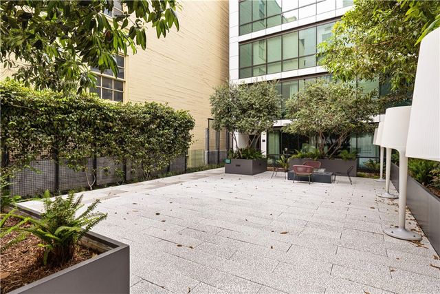 400 S Broadway 1607, Los Angeles, CA 90013